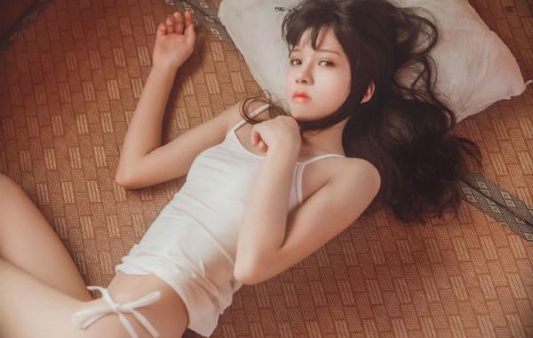 他和我谁弄的你更舒服_1080P在线观看完整版