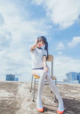 脱掉内裤让你添_720电影免费在线